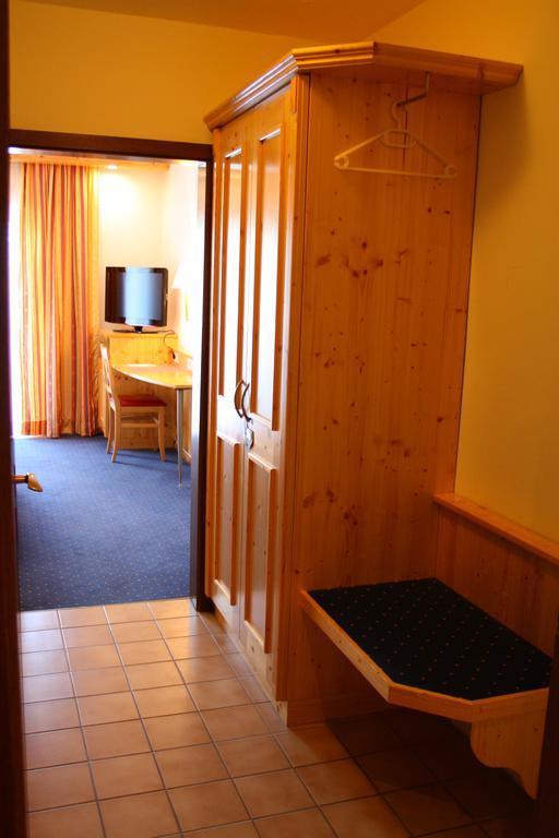 Hotel-Landgasthof Ploss Schonwald  部屋 写真